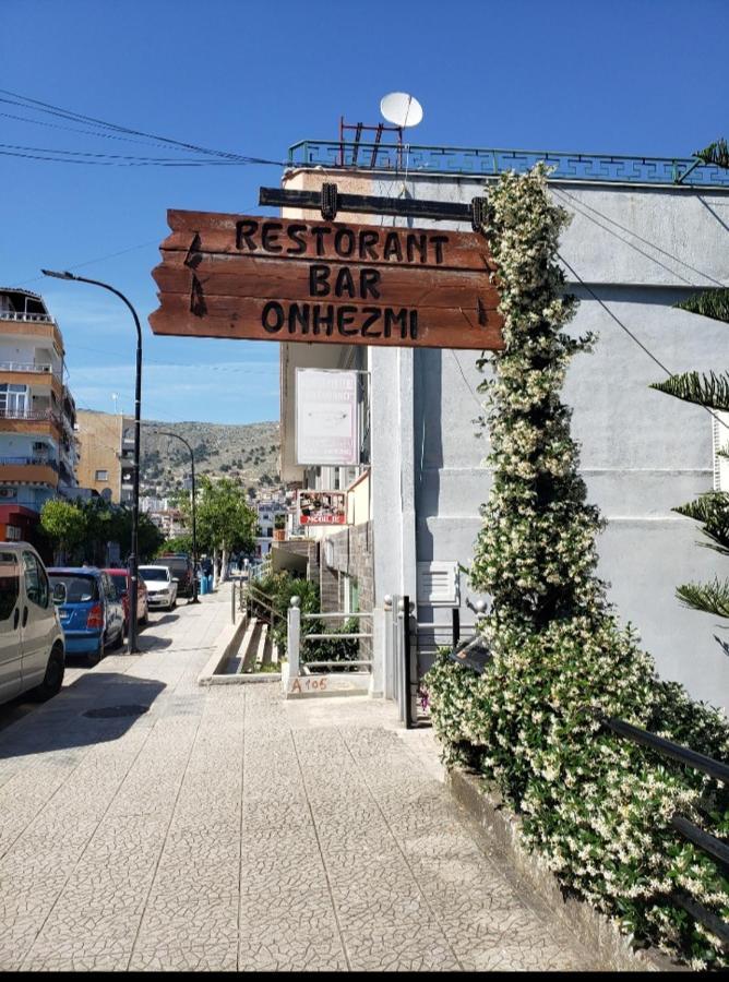 סרנדה Fjora Rooms מראה חיצוני תמונה